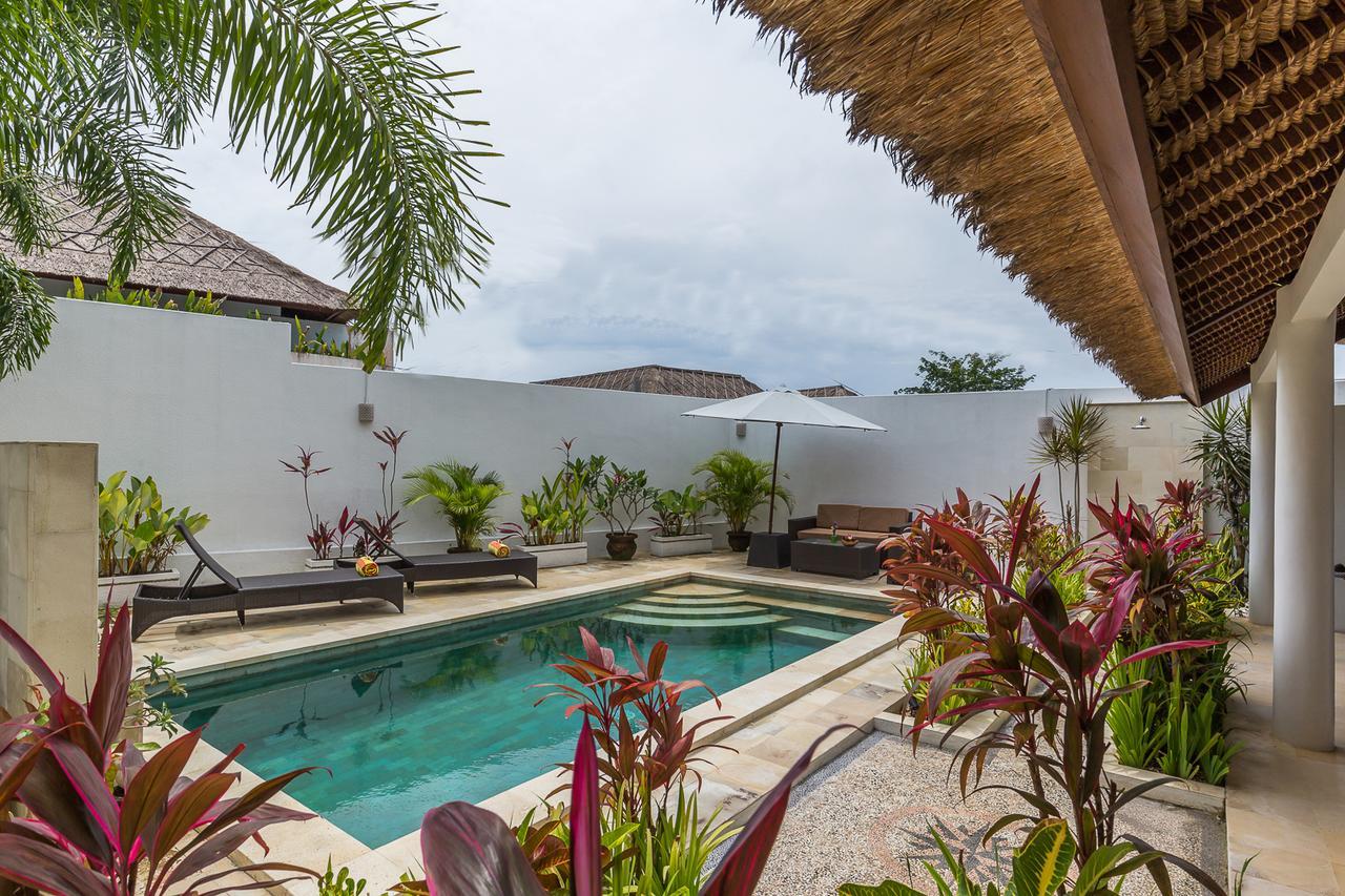 Uluwatu Villa Leelavadee מראה חיצוני תמונה