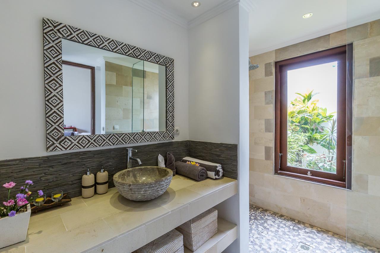 Uluwatu Villa Leelavadee מראה חיצוני תמונה