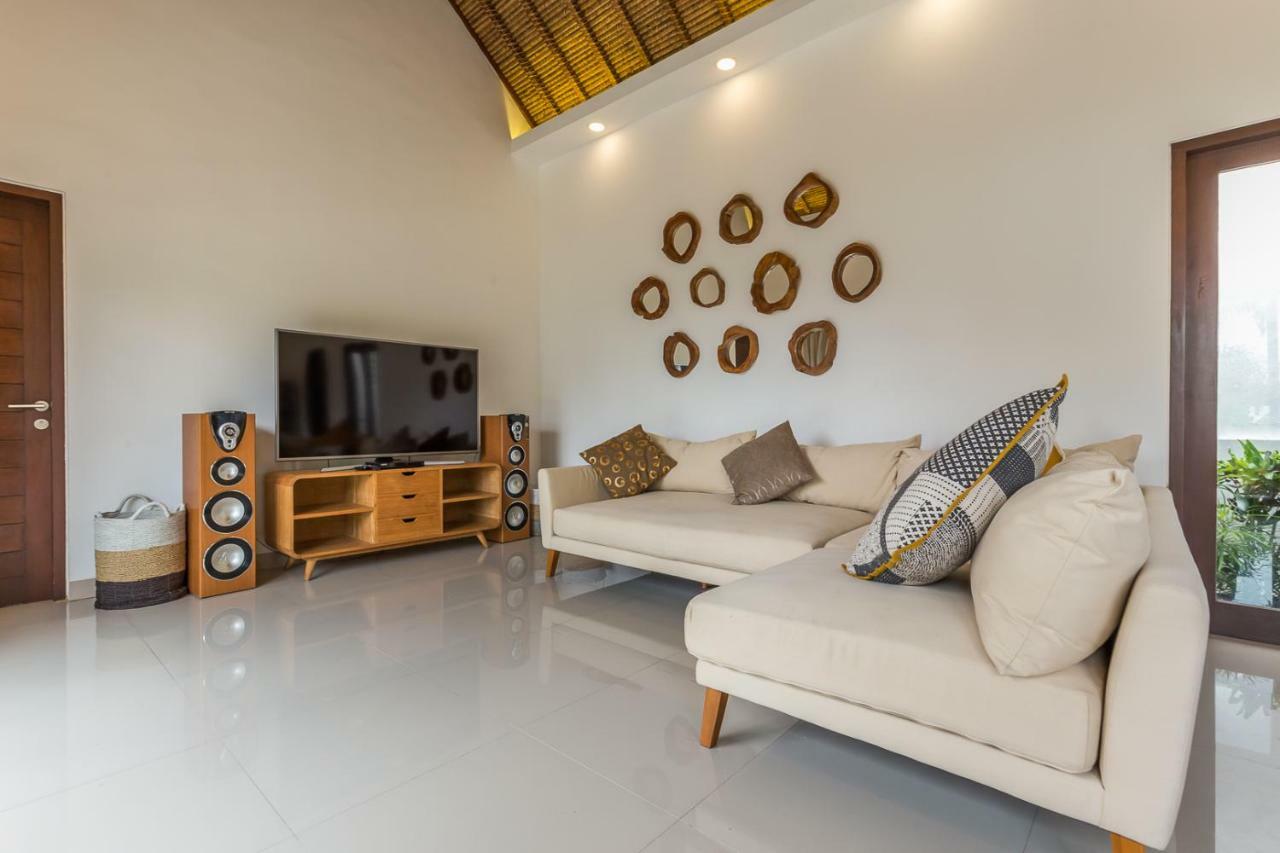 Uluwatu Villa Leelavadee מראה חיצוני תמונה